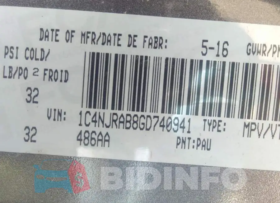 1C4NJRAB8GD740941 Photo# 9