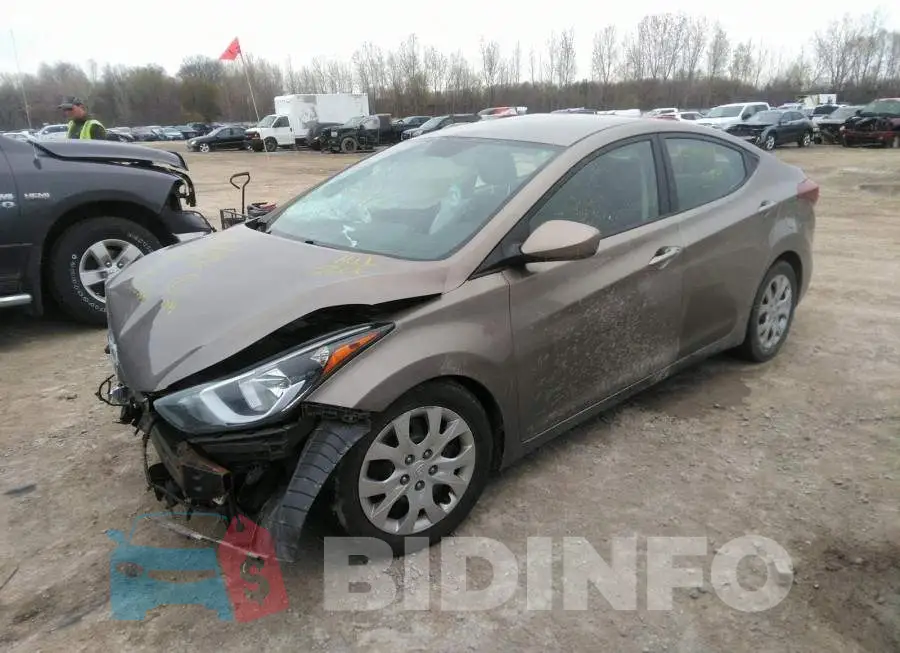 5NPDH4AE2FH617939 Photo# 2