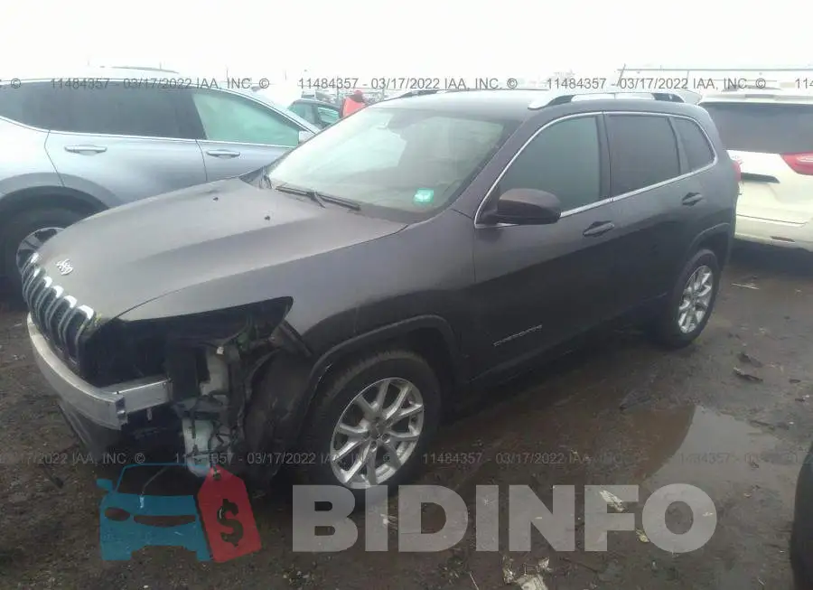 1C4PJLCB2FW590444 Photo# 2