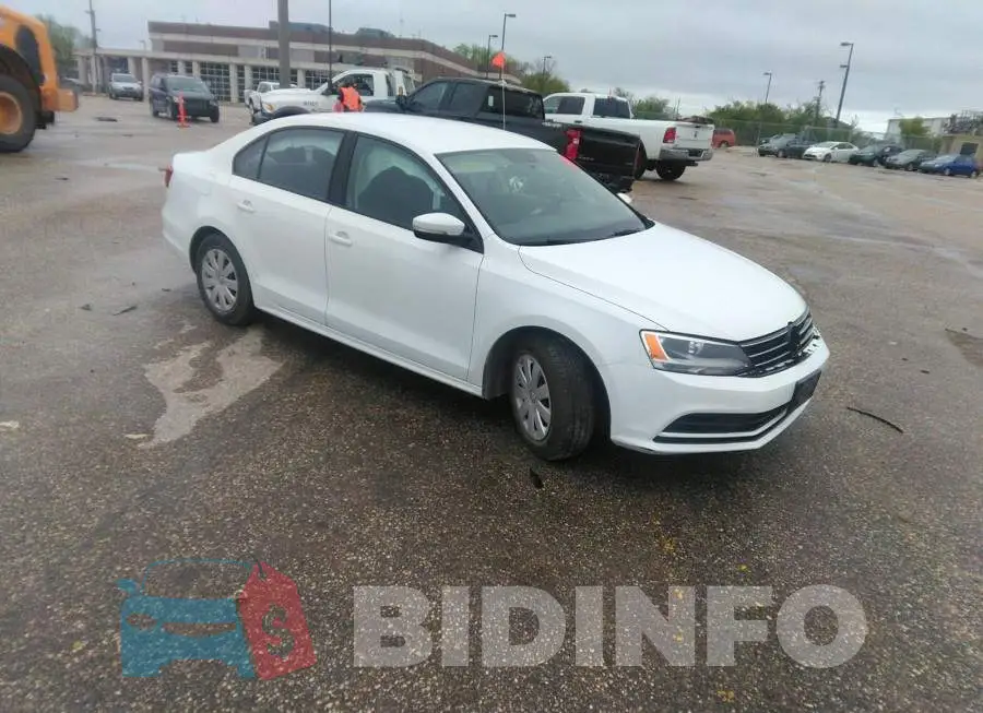 3VW1K7AJ4FM202292 Photo# 1
