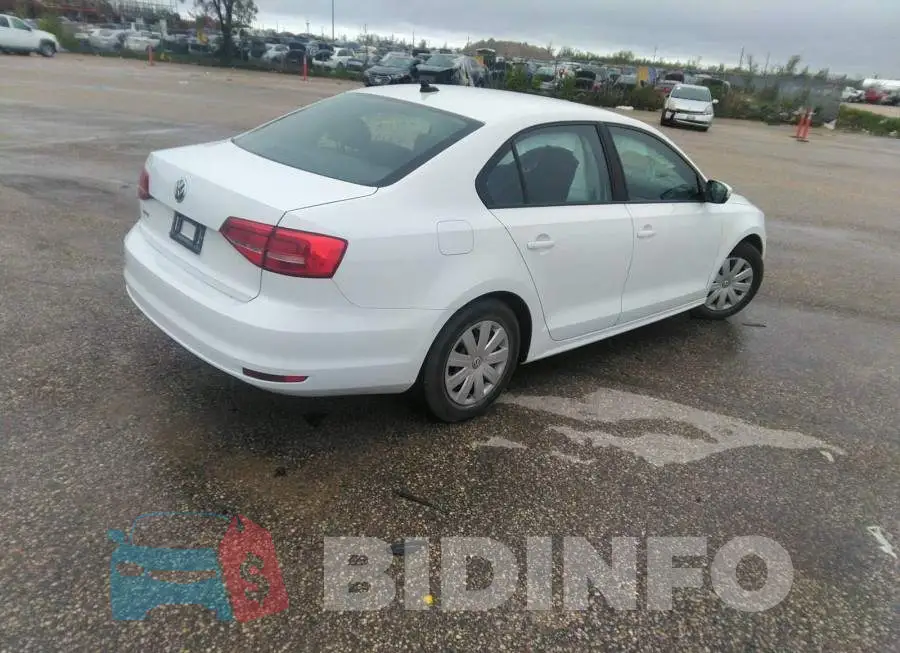 3VW1K7AJ4FM202292 Photo# 4