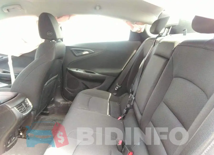 1G1ZD5ST8JF181811 Photo# 8