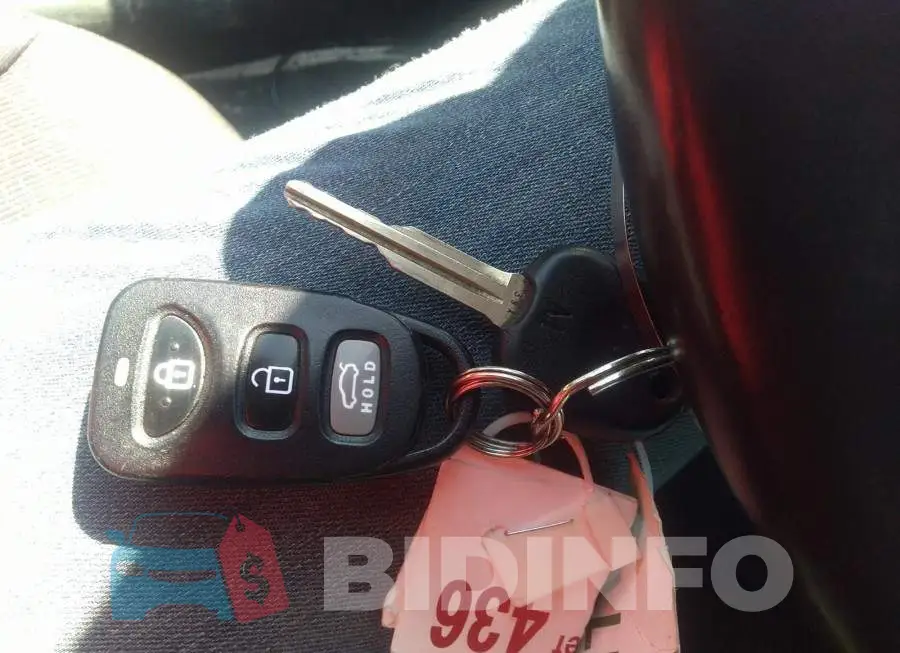 KMHD84LF7HU124073 Photo# 11