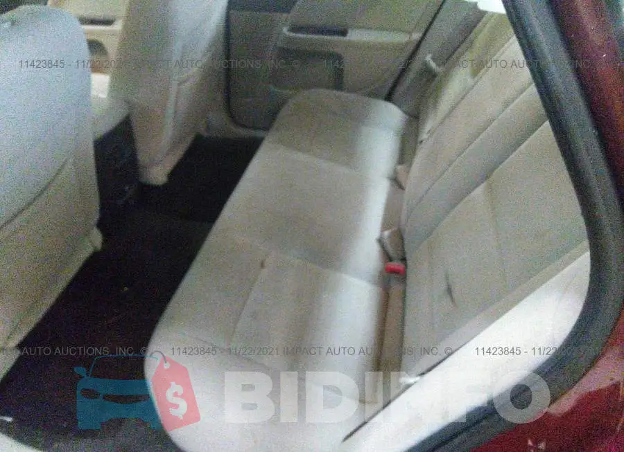 1FAHP24W28G167087 Photo# 8