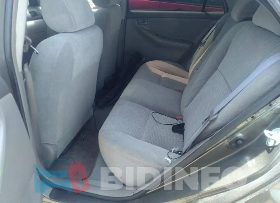 2T1BR32E77C742176 Photo# 8