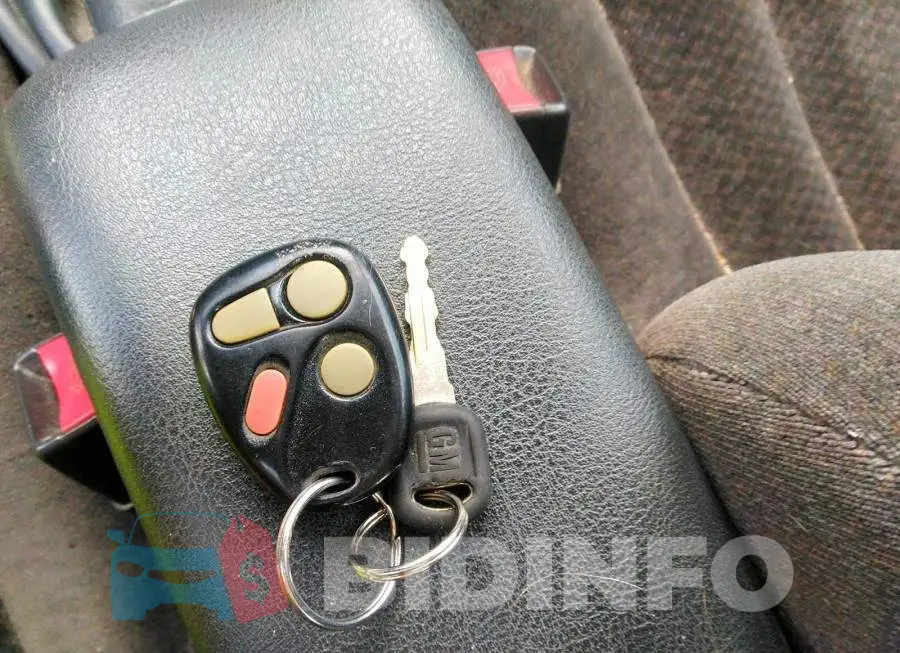 3G2JB52T92S110709 Photo# 11