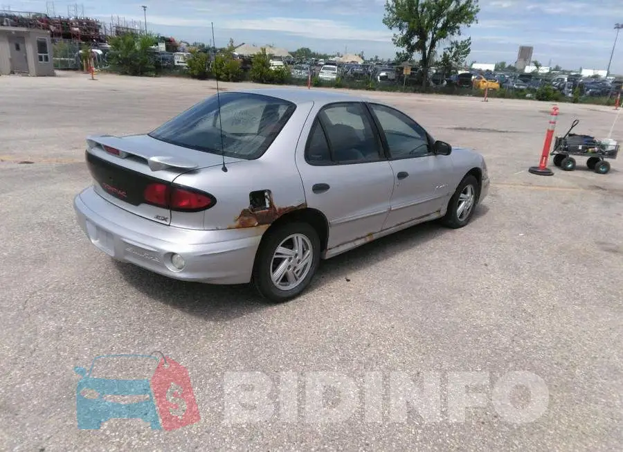 3G2JB52T92S110709 Photo# 4