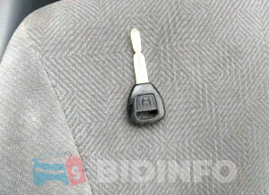 2HGES16812H918794 Photo# 11