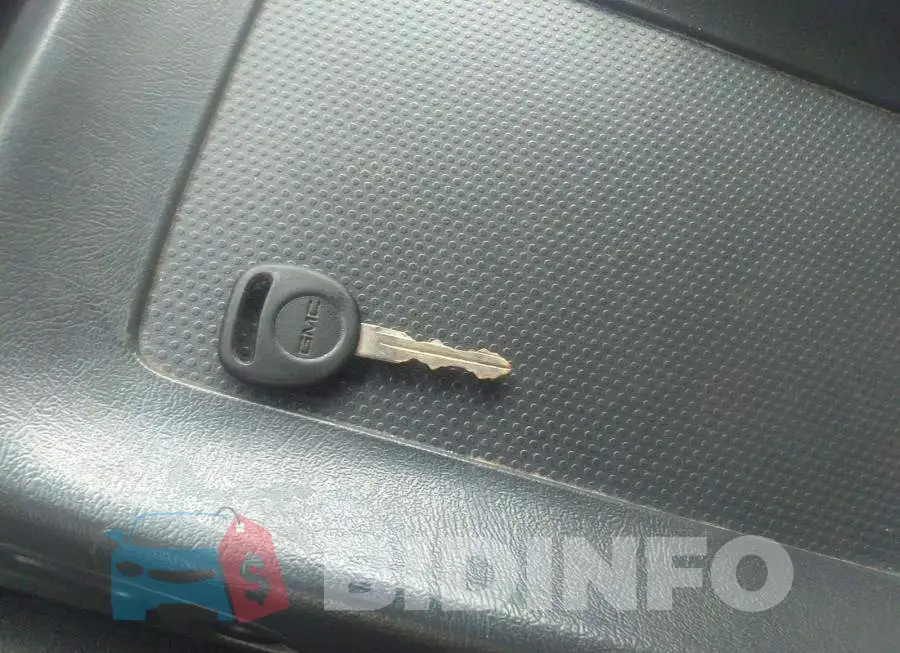 2GTEK19T421219084 Photo# 11
