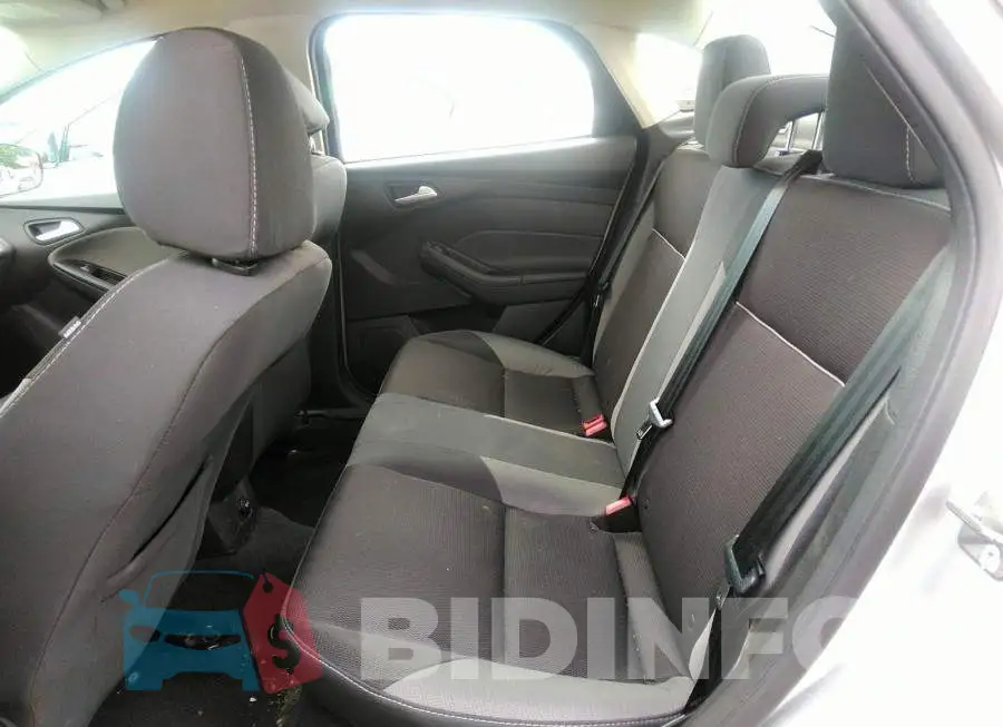 1FADP3F21EL377200 Photo# 8