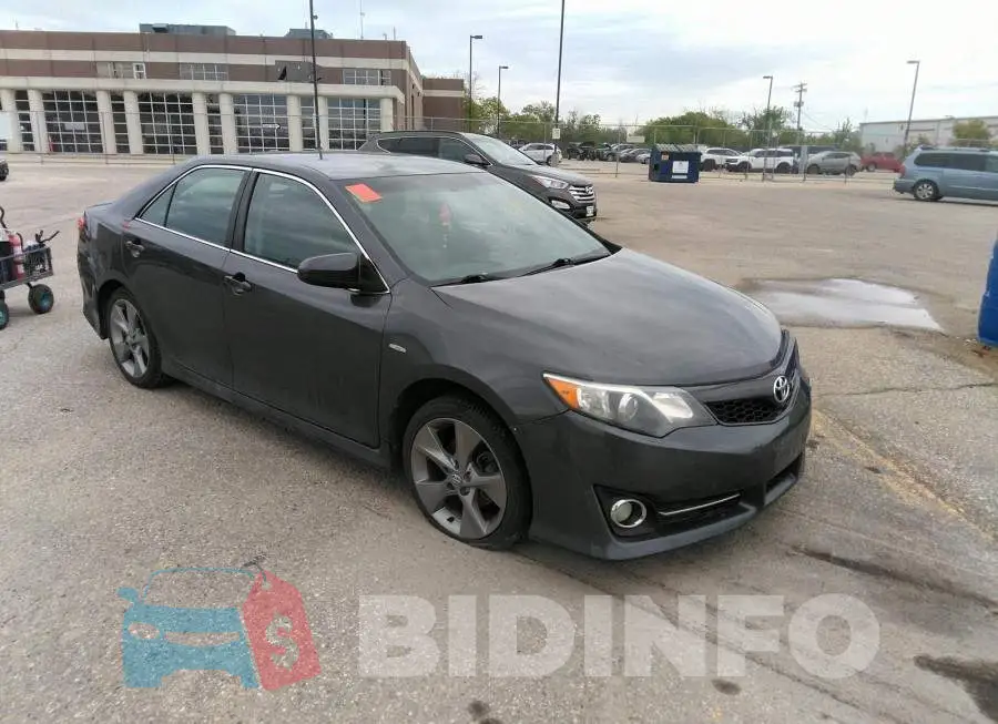4T1BF1FK1CU047889 Photo# 1