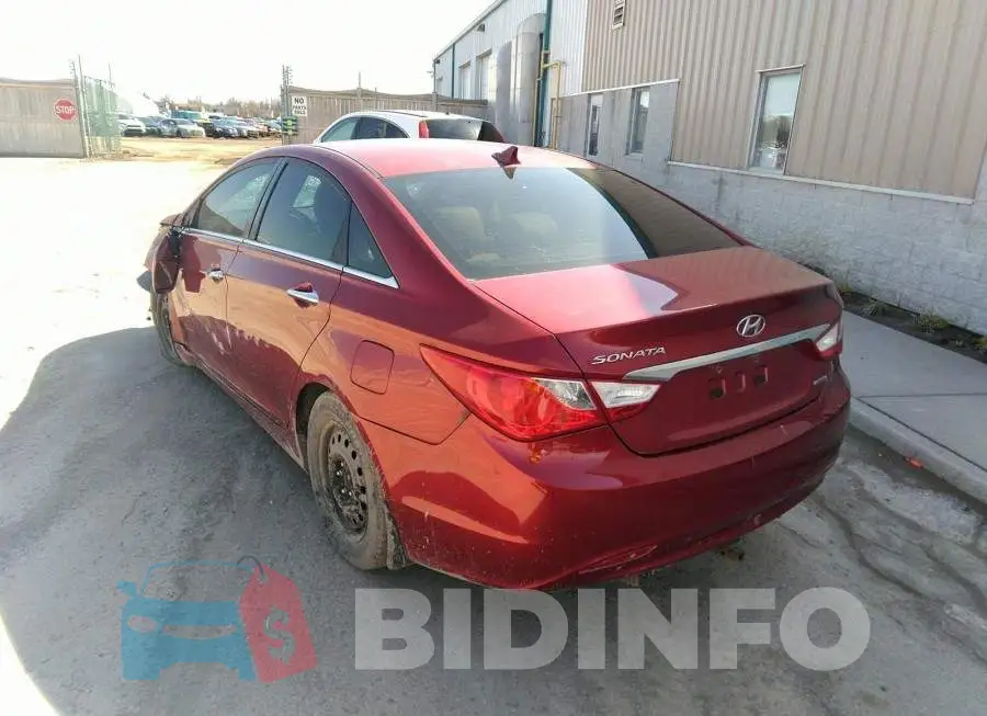 5NPEC4ACXBH194815 Photo# 3