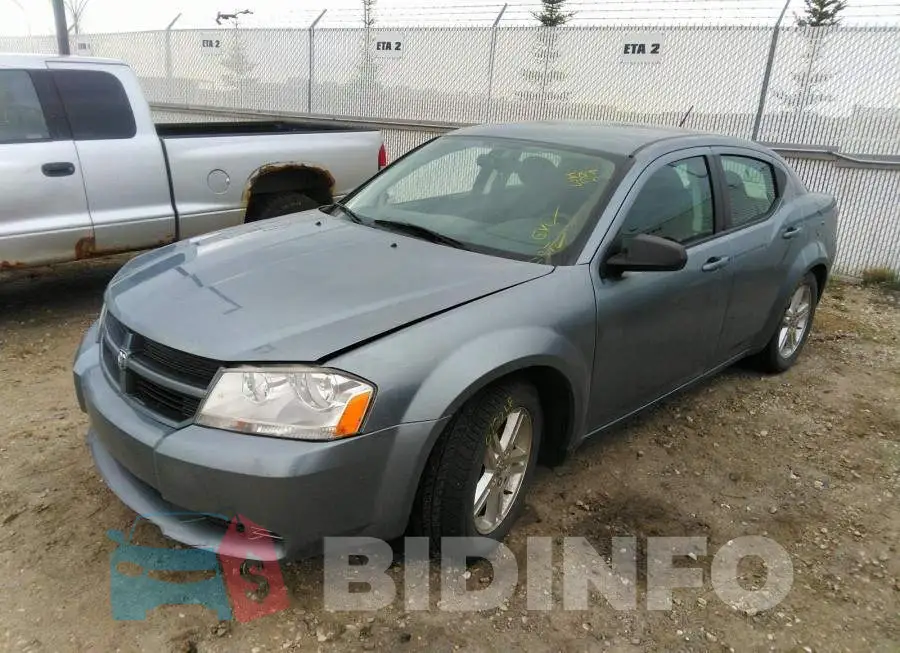 1B3LC46B19N526076 Photo# 2