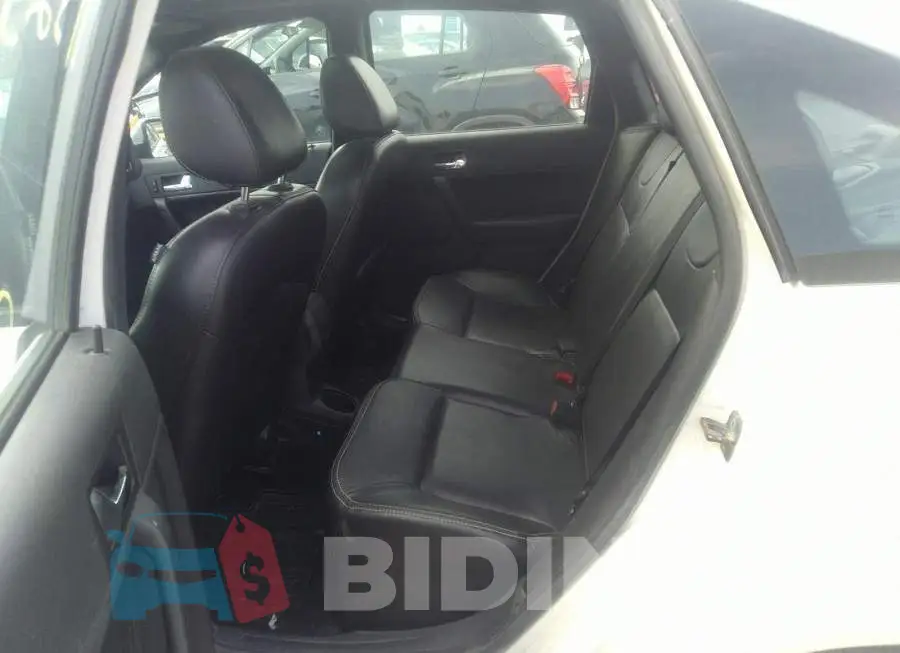 1FAHP37N79W269775 Photo# 8