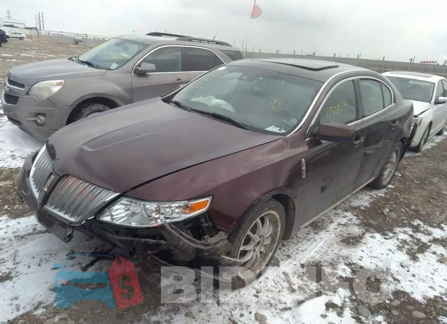 1LNHM94R79G602107 Photo# 2