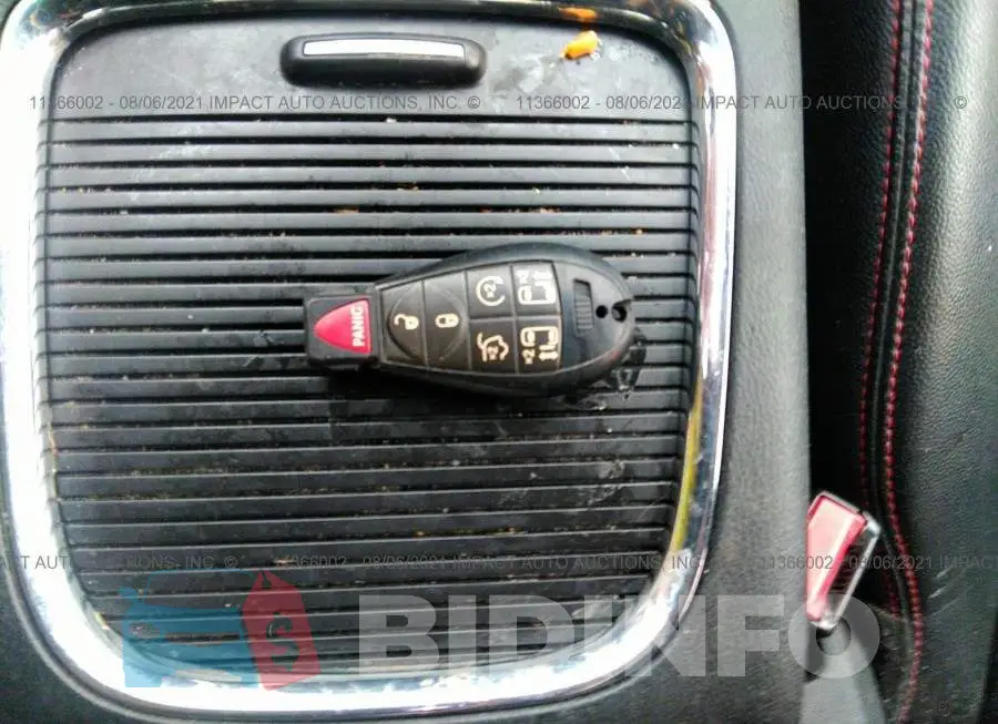 2C4RDGEG8DR573069 Photo# 11