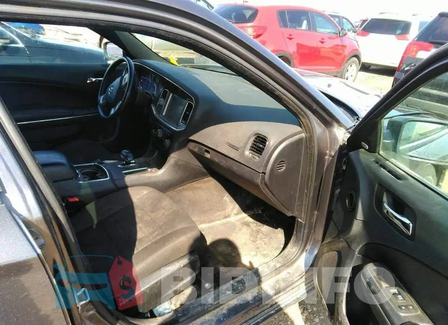 2C3CDXHG8DH710488 Photo# 5