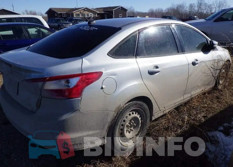 1FADP3F22DL328814 Photo# 4