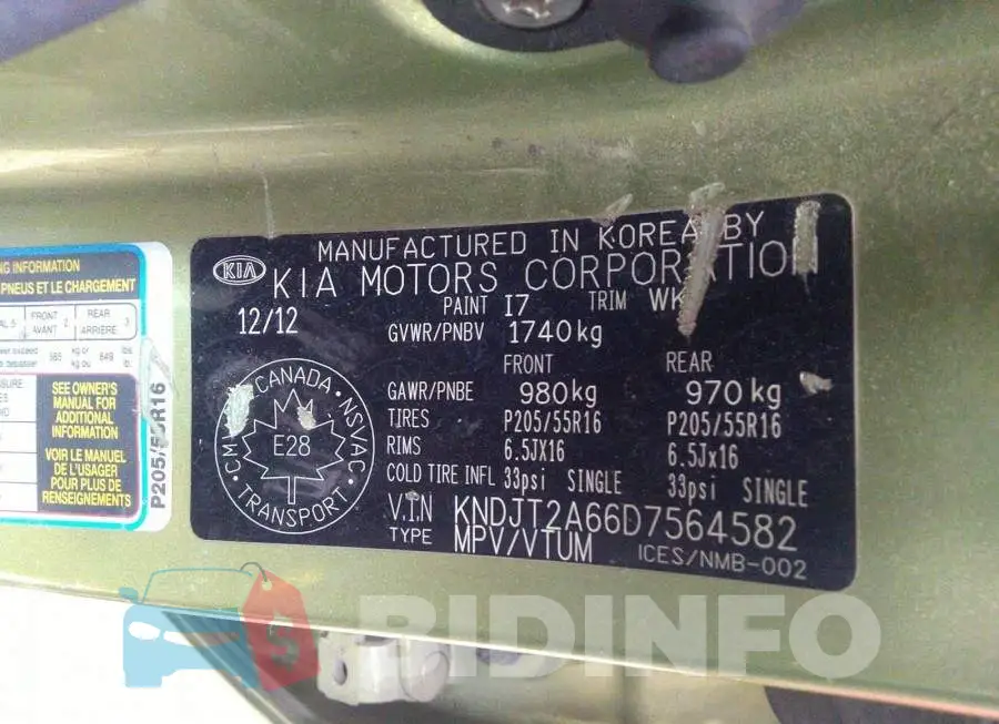KNDJT2A66D7564582 Photo# 9