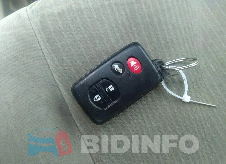 2T1BU4EE4DC937194 Photo# 11