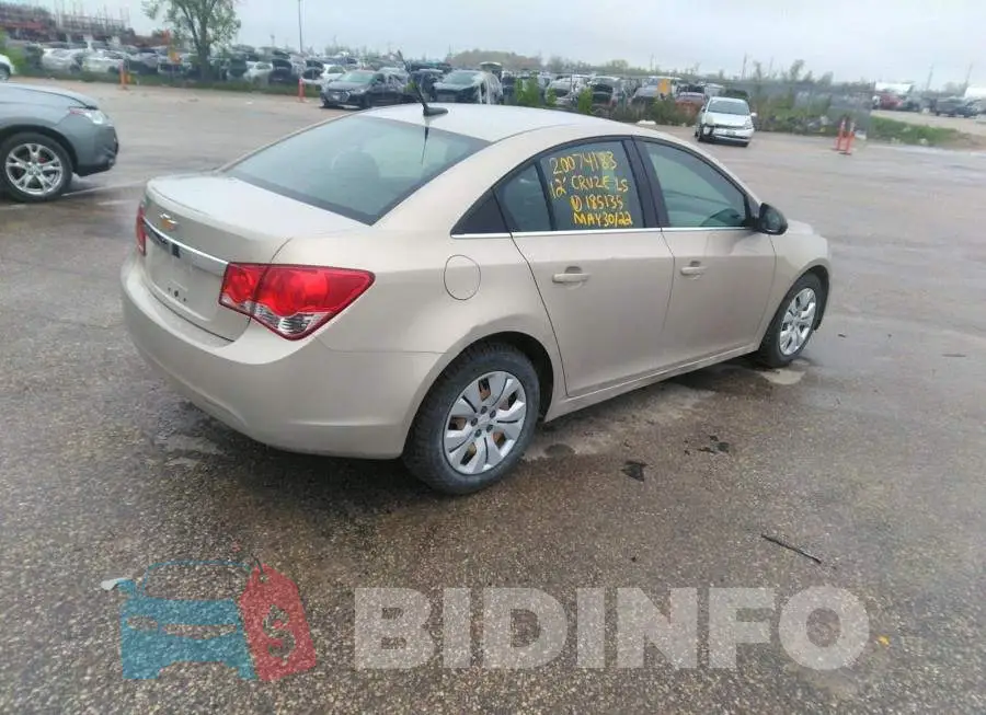 1G1PC5SHXC7185135 Photo# 4