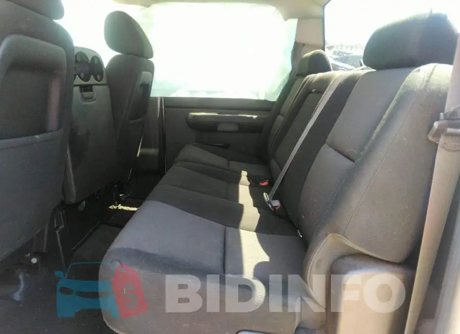 3GTP2VE75CG136510 Photo# 8