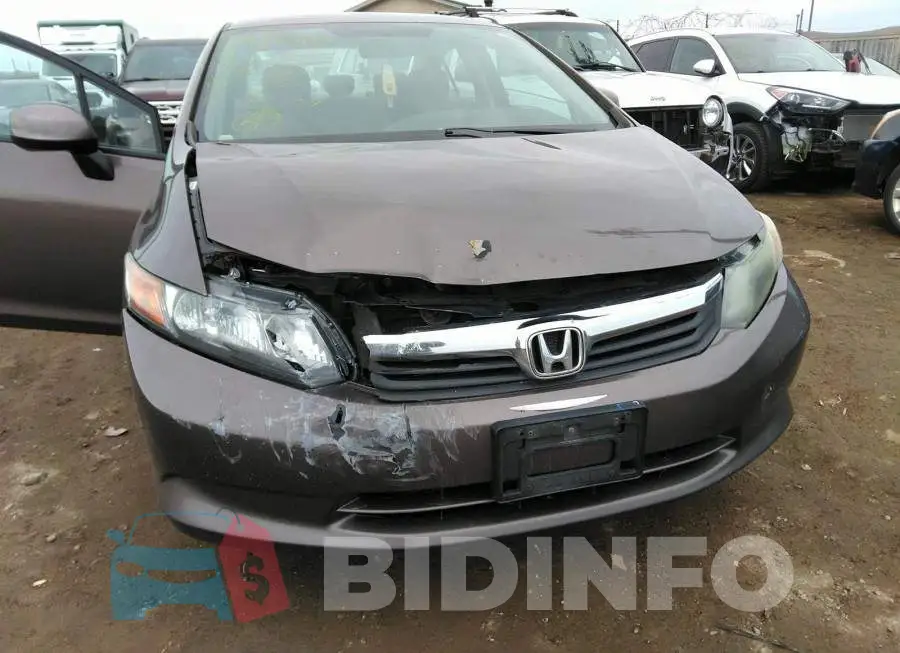 2HGFB2F43CH005740 Photo# 6