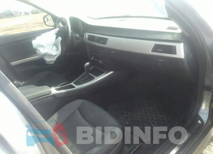 WBAPG7G5XBNN18513 Photo# 5