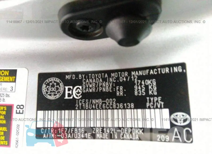 2T1BU4EE6CC836138 Photo# 9