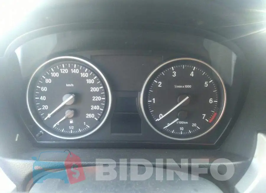 WBAPG7G5XBNN18513 Photo# 7