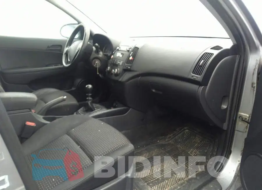 KMHDB8AE4BU111727 Photo# 5