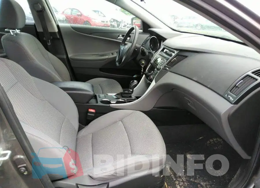 5NPEB4AC1BH046135 Photo# 5