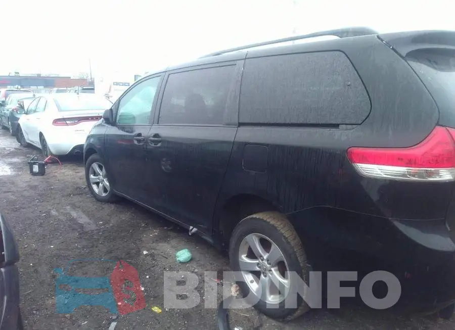 5TDKA3DC7BS005076 Photo# 6