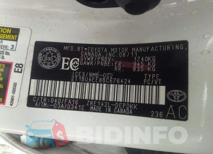2T1BU4EE8BC676424 Photo# 9