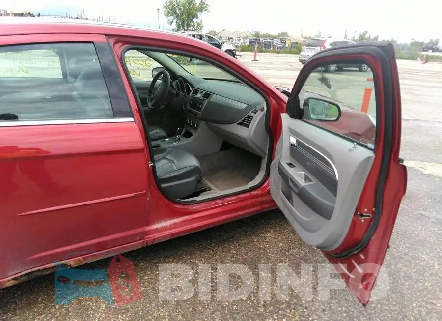 1C3LC56R78N146129 Photo# 5