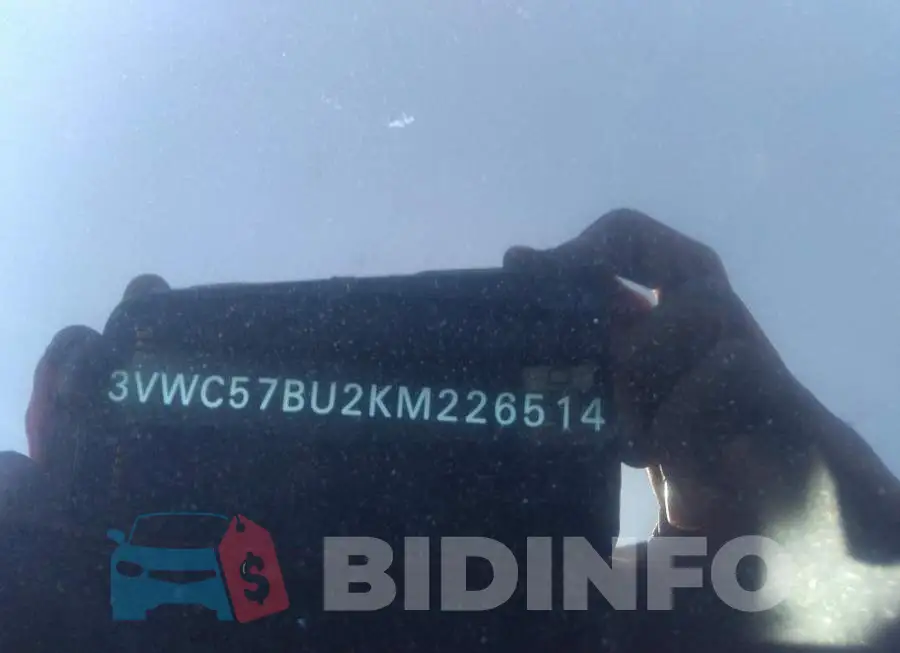 3VWC57BU2KM226514 Photo# 9
