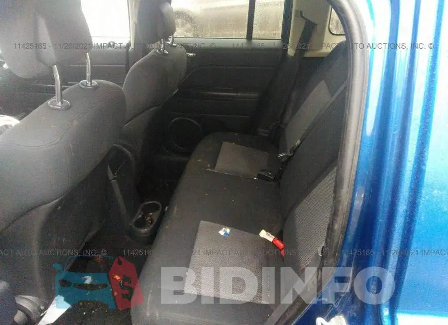 1J4NF2GB5AD512056 Photo# 8