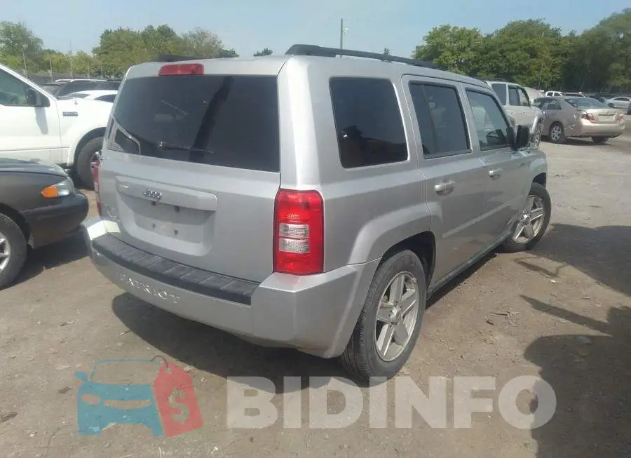 1J4NF2GB9AD512996 Photo# 4
