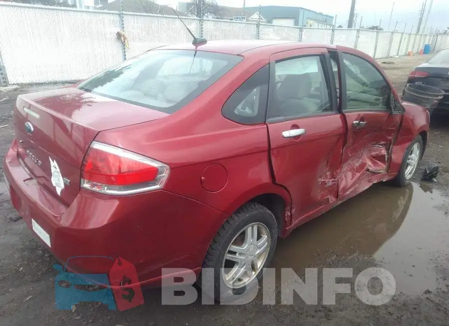 1FAHP35N19W142636 Photo# 4