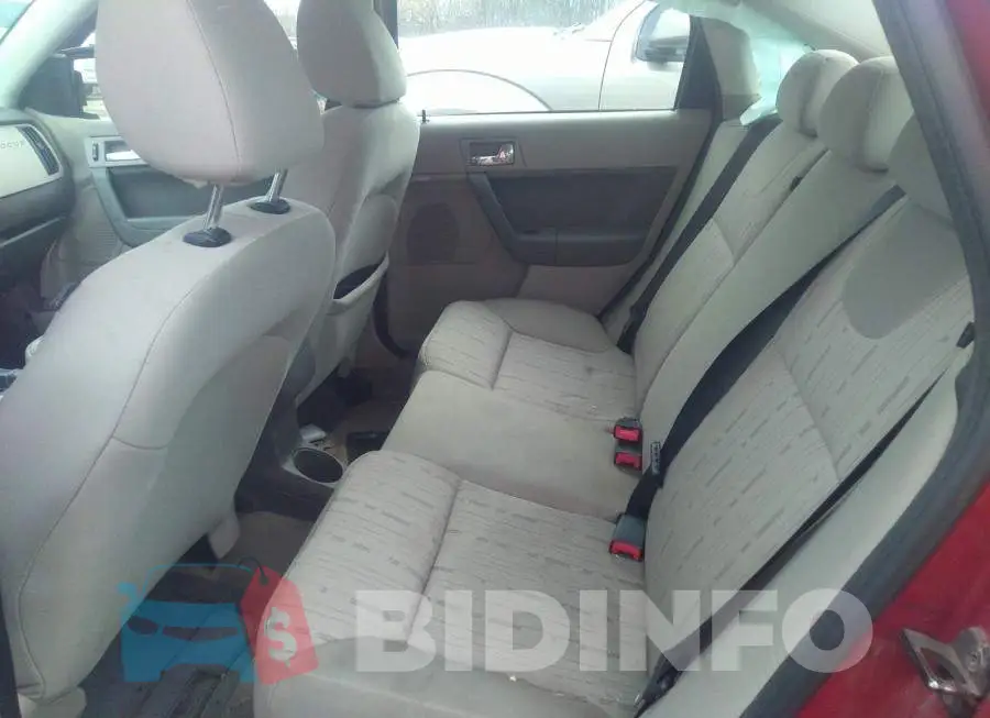1FAHP35N19W142636 Photo# 8
