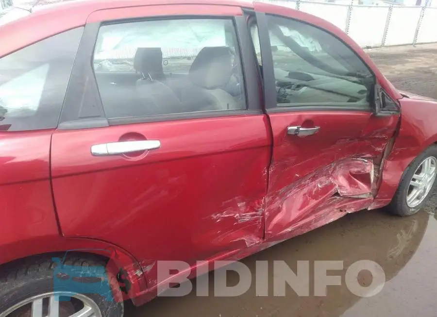 1FAHP35N19W142636 Photo# 6