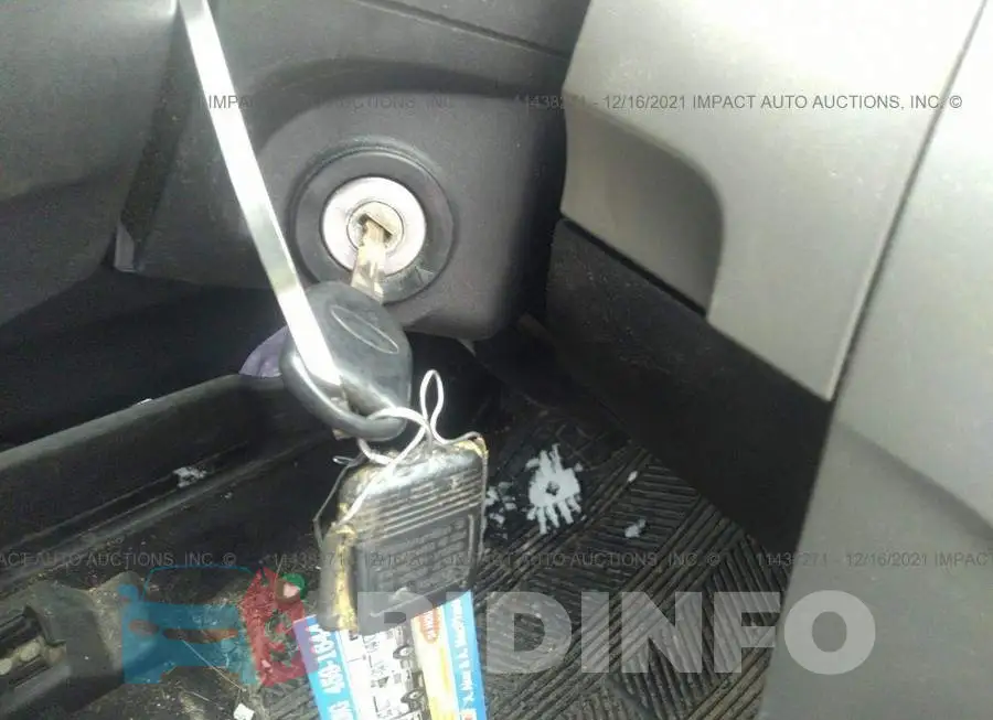 1FAHP33N69W154218 Photo# 11