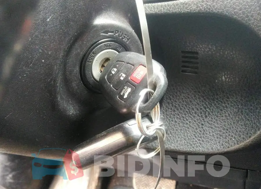 2T1BURHE6GC636214 Photo# 11
