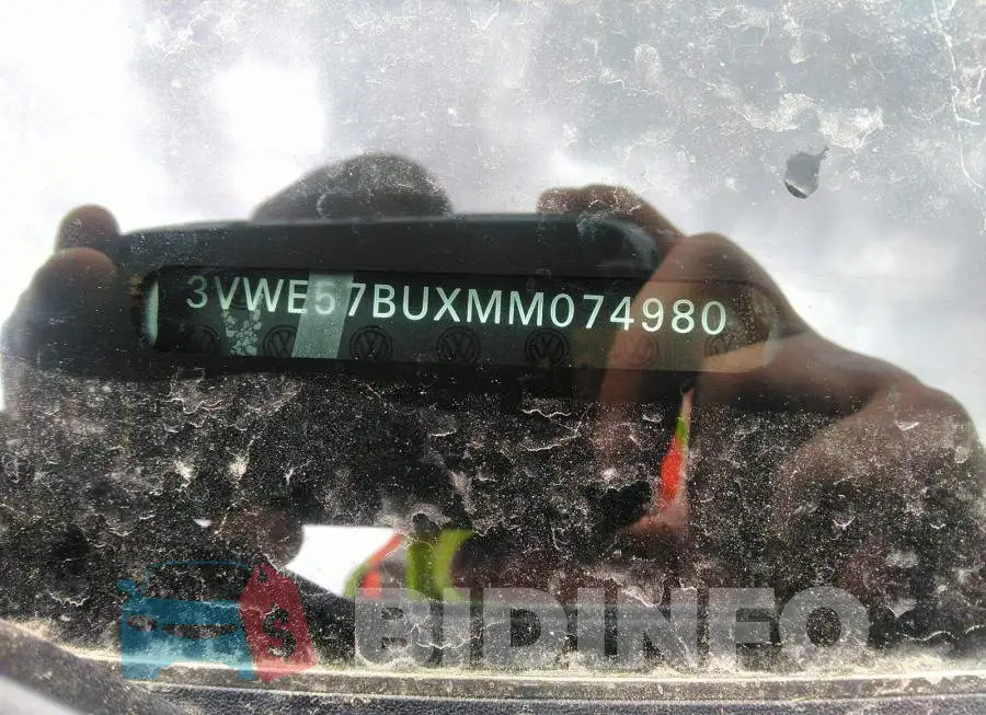 3VWE57BUXMM074980 Photo# 9