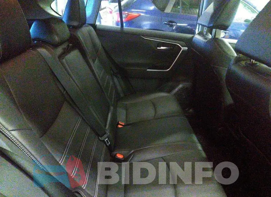 2T3D1RFV5LC123929 Photo# 8
