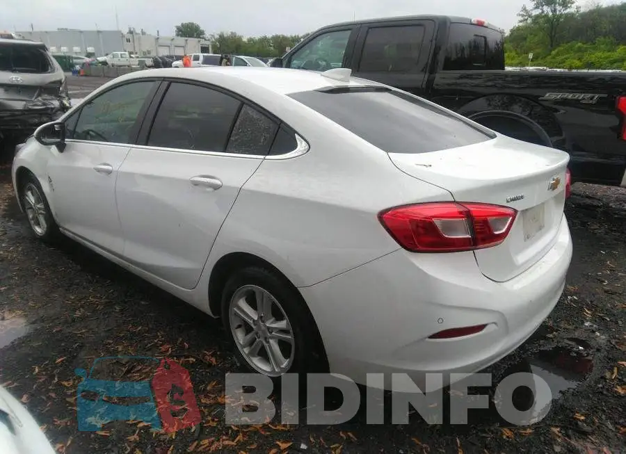 1G1BE5SM2J7151494 Photo# 3