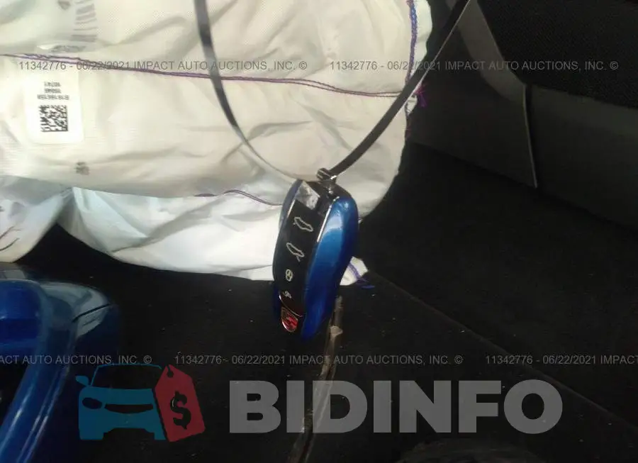 WP0AC2A85GK191778 Photo# 11