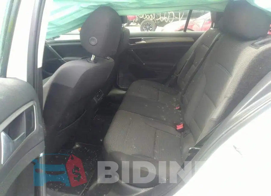 3VW117AU7GM022626 Photo# 8