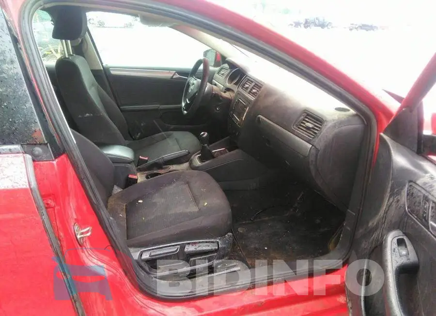 3VW1K7AJ6FM349195 Photo# 5
