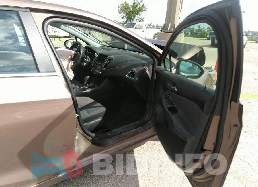 1G1BE5SM5K7115039 Photo# 5